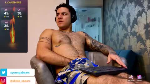 Snapshot of xlittle_xbearx chatting on 03.10.25 Kev online show from 03.10.25