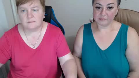 XMollyJaneX online show from 09.26.25