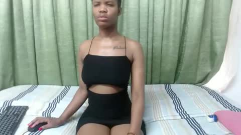 xnaturalslender6x online show from 10.12.25