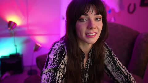 Bella Bondai online show from 12.15.24