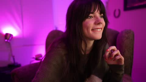 Bella Bondai online show from 01.20.25