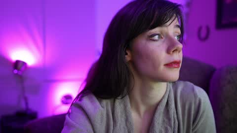 Bella Bondai online show from 01.30.25