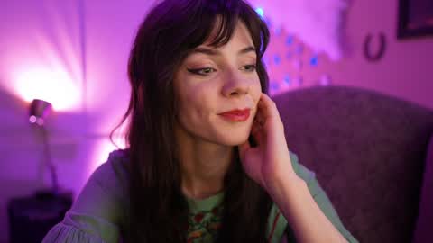 Bella Bondai online show from 02.01.25