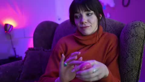 Bella Bondai online show from 02.22.25