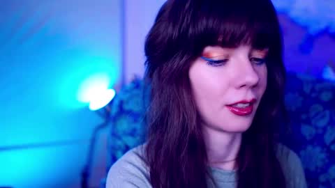 Bella Bondai online show from 09.16.25