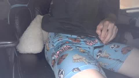 Snapshot of xoxo__inu chatting on 06.19.26 Emel online show from 06.19.26