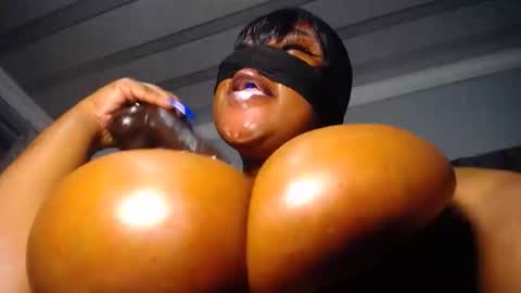 Snapshot of xpanther_23 chatting on 12.14.25 xpanther_23 online show from 12.14.25