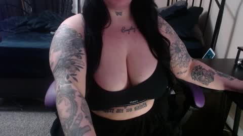 xorileyschembri online show from 02.27.25