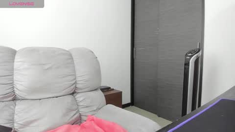 Hellen Sofia instagram hellen5546 online show from 10.18.25