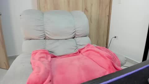 Snapshot of xspecialroomx chatting on 04.29.26 Hellen Sofia instagram hellen5546 online show from 04.29.26
