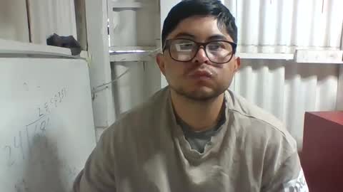 Snapshot of xstudiobog_90 chatting on 03.06.25 xstudiobog_90 online show from 03.06.25