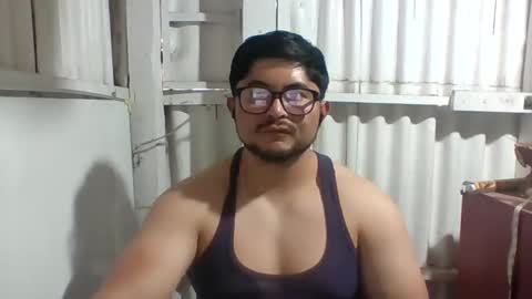 Snapshot of xstudiobog_90 chatting on 11.21.25 xstudiobog_90 online show from 11.21.25