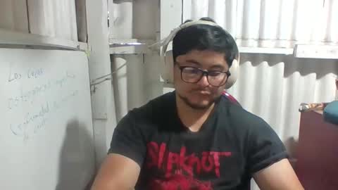 Snapshot of xstudiobog_90 chatting on 12.16.25 xstudiobog_90 online show from 12.16.25