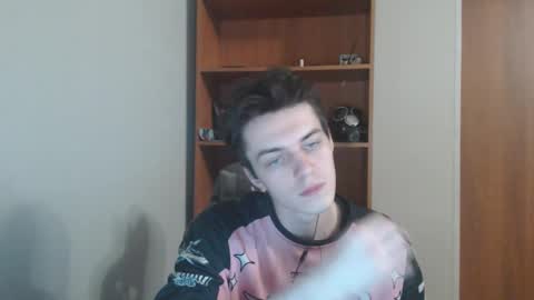 traqqq online show from 10.15.25