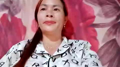 xuxulove00 online show from 10.13.25