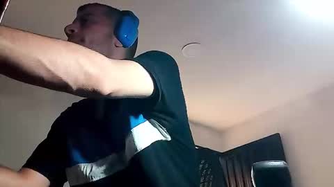 xuyeeg online show from 02.23.25