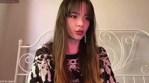 Lily online show from 07.17.26