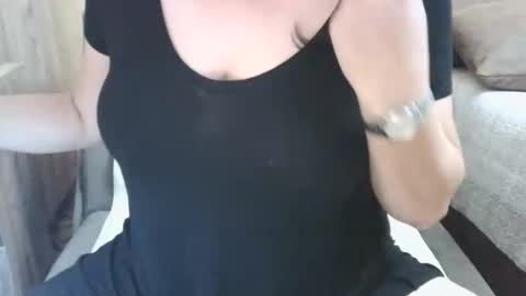 HotMomAlex online show from 06.08.26