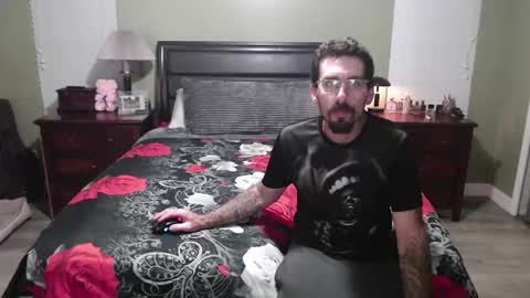 Snapshot of xxbradxx604 chatting on 10.02.25 xxbradxx604 online show from 10.02.25