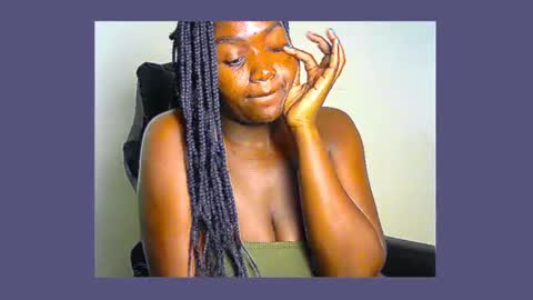 Snapshot of xxfleurlove chatting on 01.05.25 xxfleurlove online show from 01.05.25