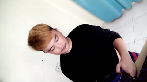 Snapshot of xxhotloyd_cummerx chatting on 11.07.25 Loyd online show from 11.07.25