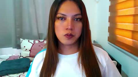 Snapshot of xxjulielovesyouxx chatting on 02.04.26 July online show from 02.04.26