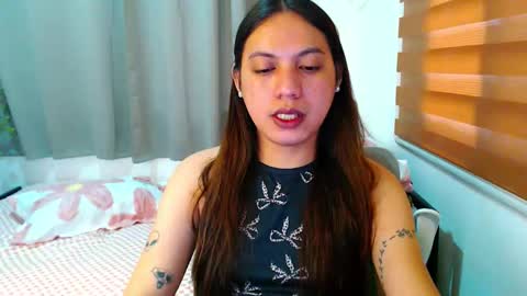 Snapshot of xxjulielovesyouxx chatting on 02.12.26 July online show from 02.12.26