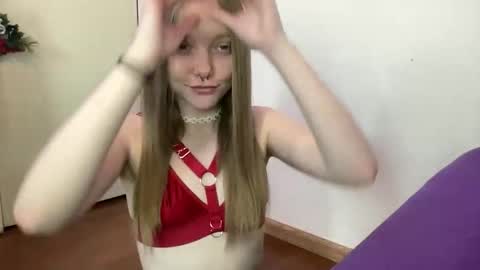 LoveAnastasia online show from 12.18.25