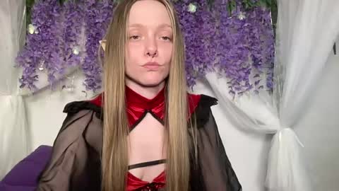 Snapshot of xxloveanastasia chatting on 07.28.26 LoveAnastasia online show from 07.28.26