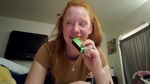 Snapshot of xxmariebliss chatting on 03.10.26 xxmariebliss online show from 03.10.26