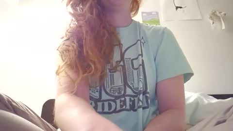 Snapshot of xxmariebliss chatting on 03.26.26 xxmariebliss online show from 03.26.26