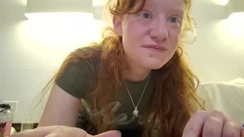 Snapshot of xxmariebliss chatting on 04.07.26 xxmariebliss online show from 04.07.26