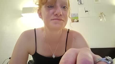 Snapshot of xxmariebliss chatting on 04.14.26 xxmariebliss online show from 04.14.26