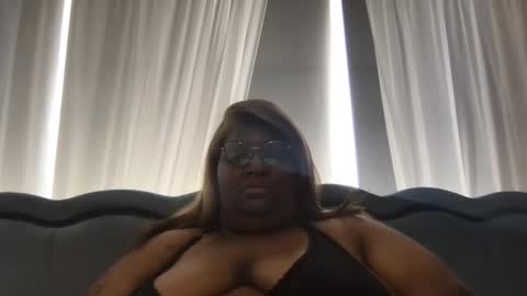 Snapshot of xxmoniquestarrxx chatting on 05.30.26 Thee Baddest BBW online show from 05.30.26