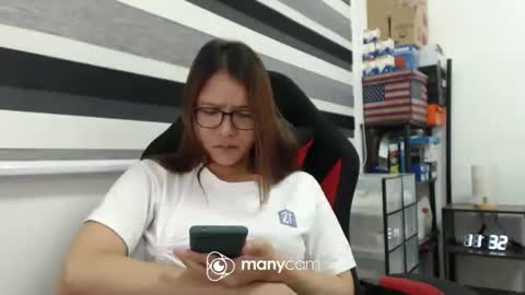 Snapshot of xxmonsterbigcockxx chatting on 01.22.25 Kaycee online show from 01.22.25