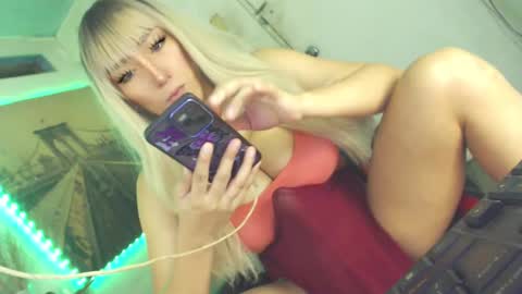 Snapshot of xxqueenjasminexx chatting on 03.04.25 Jasmine online show from 03.04.25
