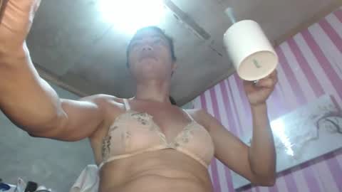 Snapshot of xxrowenatastycockforyouxx chatting on 01.25.25 xxrowenatastycockforyouxx online show from 01.25.25