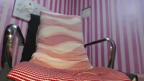 Snapshot of xxrowenatastycockforyouxx chatting on 11.11.25 xxrowenatastycockforyouxx online show from 11.11.25