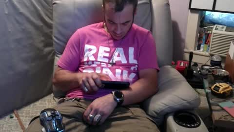 Snapshot of xxscubastevexxx chatting on 10.08.25 xxScubaStevexx online show from 10.08.25