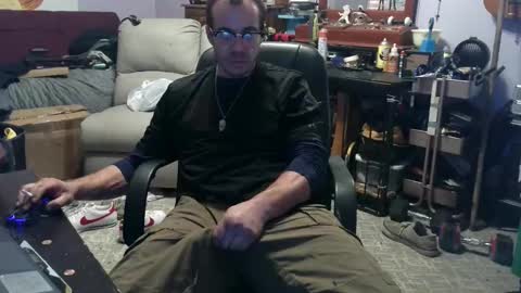 Snapshot of xxscubastevexxx chatting on 11.02.25 xxScubaStevexx online show from 11.02.25