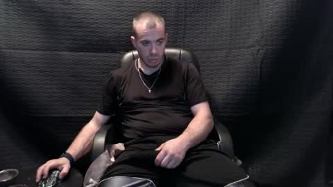 Snapshot of xxscubastevexxx chatting on 11.18.25 xxScubaStevexx online show from 11.18.25