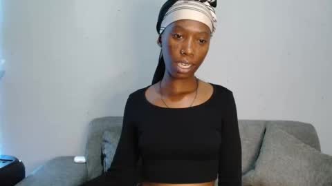 xxsexytalia28 online show from 10.15.25
