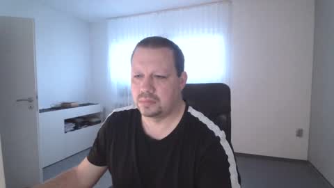 Eddi online show from 12.19.24