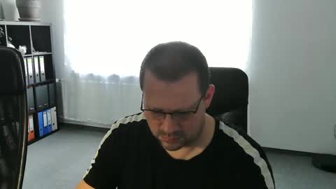 Eddi online show from 12.17.25