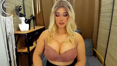 Snapshot of xxtastefullayeshaxx chatting on 12.31.24 xxtastefullayeshaxx online show from 12.31.24