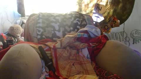   LILI  online show from 12.15.24