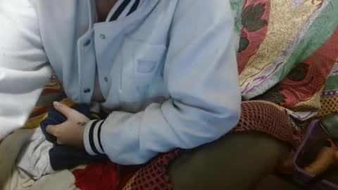   LILI  online show from 02.25.25