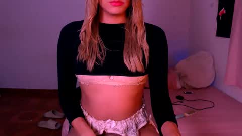 Snapshot of xxxanonymousloverxxx chatting on 01.01.25 Chiara online show from 01.01.25