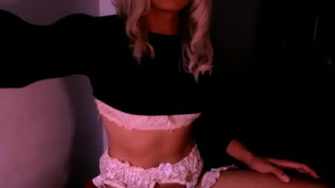 Snapshot of xxxanonymousloverxxx chatting on 09.28.25 Chiara online show from 09.28.25