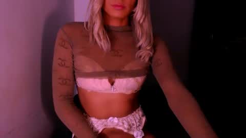 Snapshot of xxxanonymousloverxxx chatting on 10.02.25 Chiara online show from 10.02.25